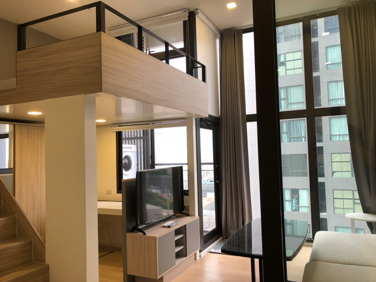 รูป ❤️🏙️ คอนโด Duplex 2 ชั้น 📸 Video Room🚝ใกล้ Central พระราม 9 , ฟอร์จูน จ๊อดแฟร์ แหล่ง CBD ☎️ Tel / What App : 091-706-1999 คุณกวา - รูปที่ 4/25