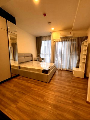 Condos for rent :  Condo for Rent: THE STAGE Mindscape Ratchada-Huai Khwang Brand new, never lived in, ready to move in!