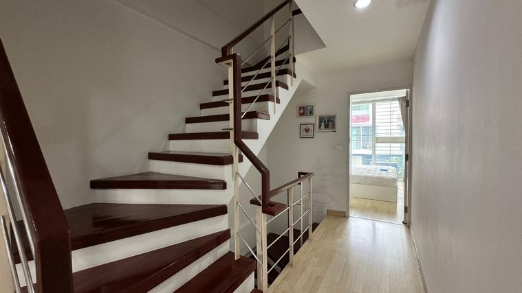 4-bed townhouse for sale, 176 sqm, 17 sq wah, Thanapat Haus Sathorn - Narathiwas