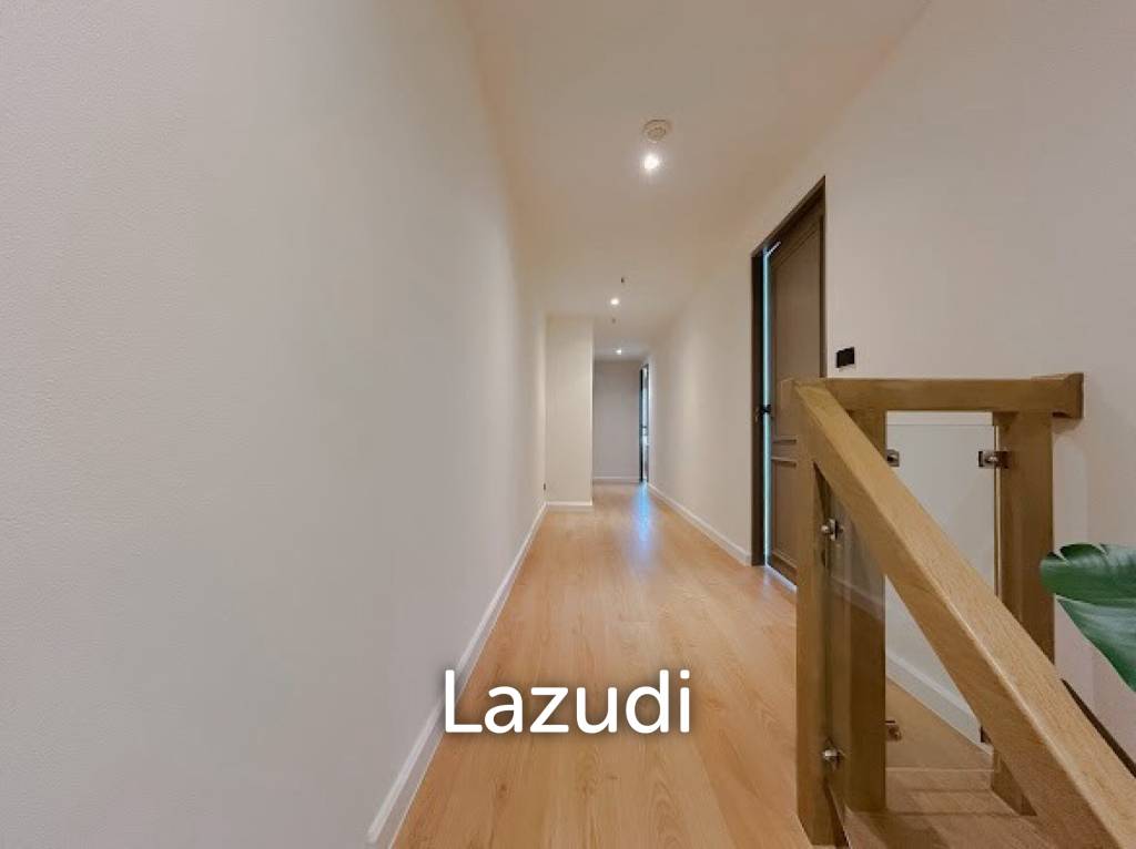 picture Sukhumvit Suites 220 sqm Duplex on Floors 43 to 44 in Bangkok - 13/35