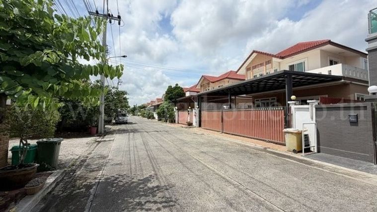 ขายบ้านเดี่ยว 5 ห้องนอน 220 ตร.ม. 67 ตร.ว. กาสะลอง