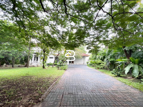 บ้านเช่าพร้อมสวนขนาดใหญ่ เลคไซต์ วิลล่า บางนา
