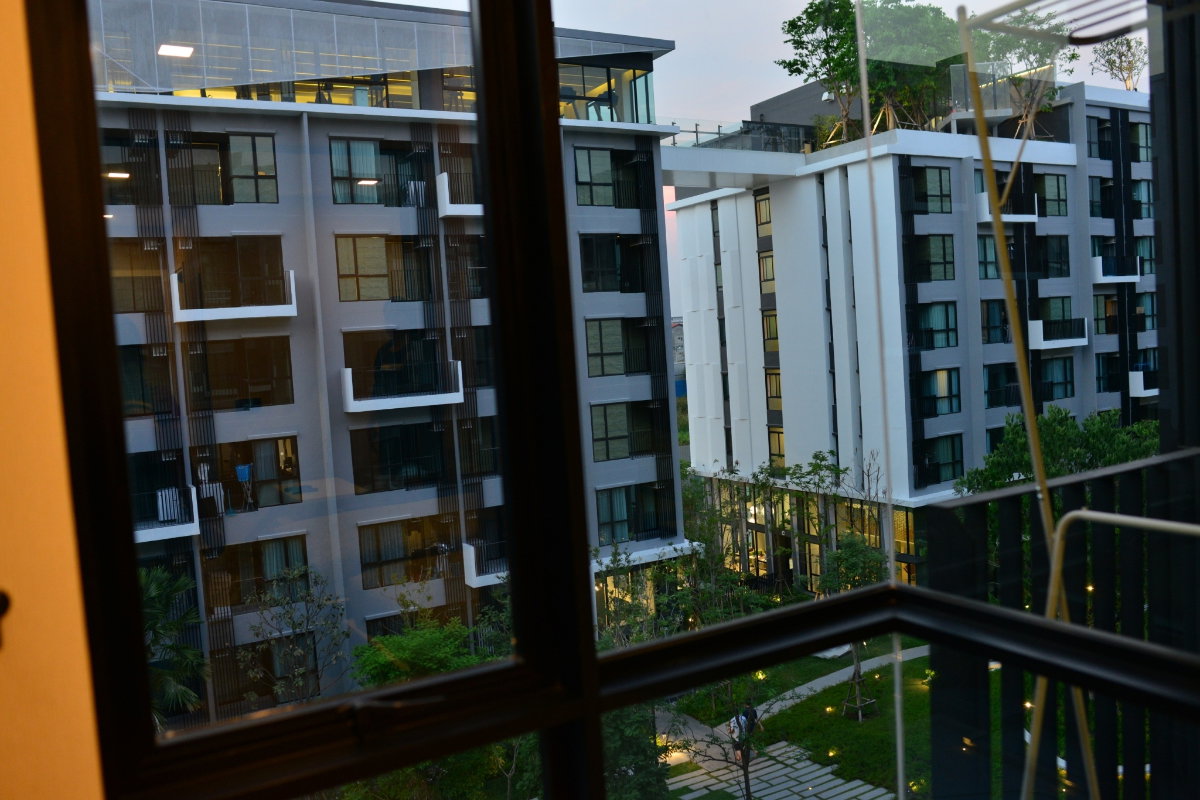 picture For Rent: KAVE Town Space, next to Bangkok University | Building A, 5th Floor, Pool View - 16/19