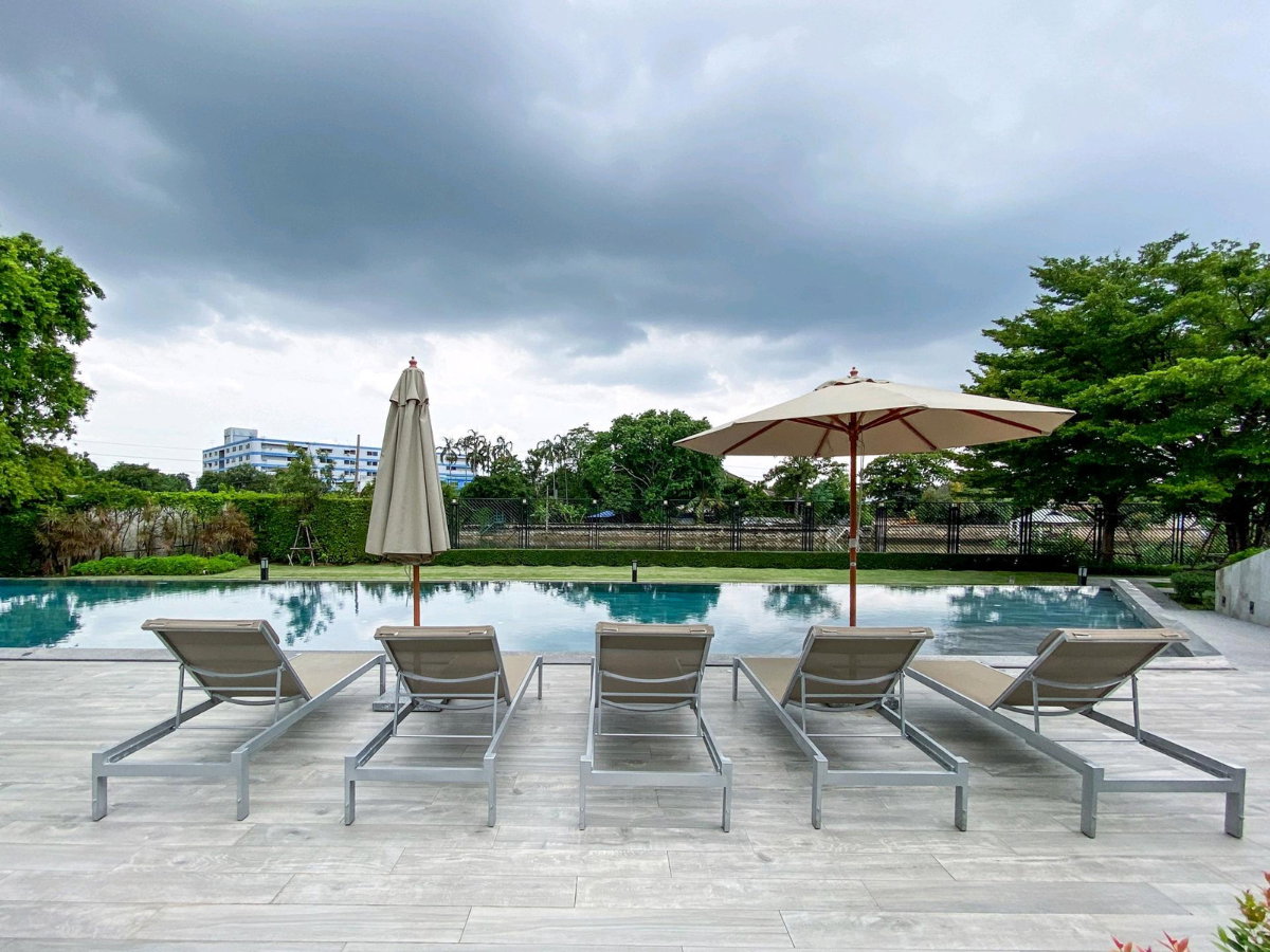 รูป ขายบ้านเดี่ยวหรูแปลงมุม Bangkok Boulevard สาทร-ปิ่นเกล้า 2 ติด Club House ตกแต่งพรีเมียมพร้อมอยู่ 4ห้องนอน 5ห้องน้ำ 3จอดรถ เพียง 15.2MB - รูปที่ 4/51