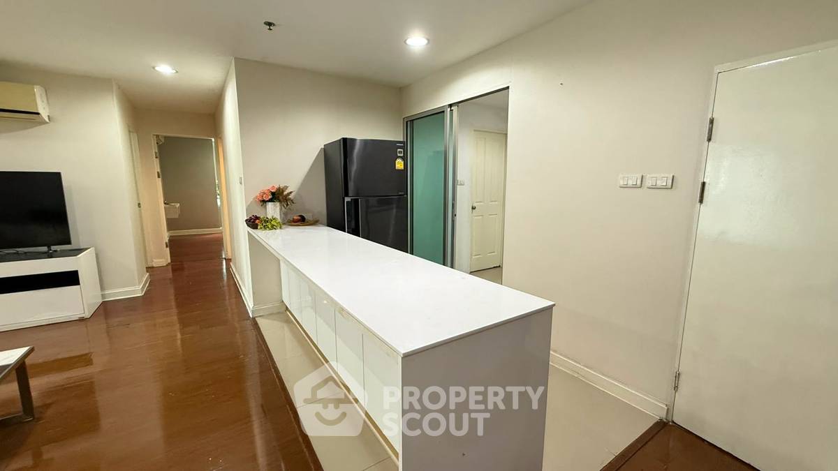 picture 3-BR Condo at Belle Grand Rama 9 near MRT Phra Ram 9 (ID 3340855) - 4/13