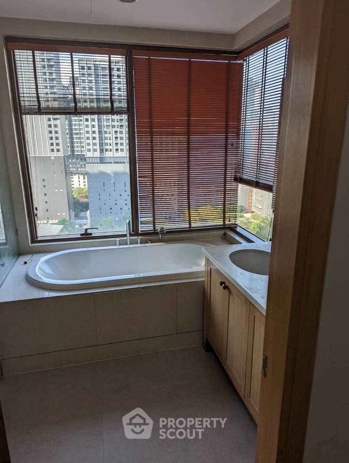 รูป คอนโด 2 ห้องนอน 105 ตารางเมตร The Emporio Place ใกล้ BTS พร้อมพงษ์ (ID 3339454) - รูปที่ 9/11