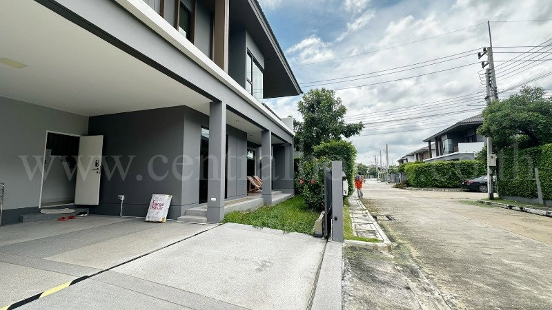 รูป บ้านเดี่ยว สราญสิริ รังสิต หลังมุม ไม่เคยเข้าอยู่ - รูปที่ 2/19