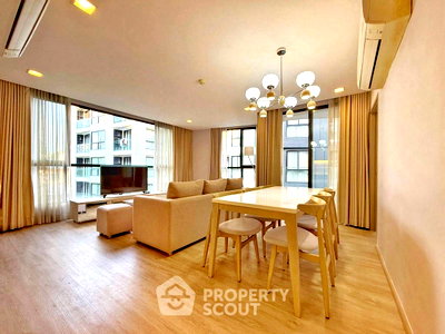 คอนโดให้เช่า : คอนโด 3 ห้องนอน LIV @ 49 ใกล้ BTS ทองหล่อ (ID 2487641)