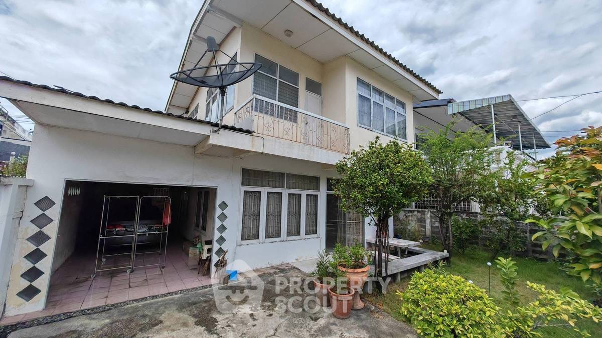 รูป บ้าน 2 ห้องนอน ขนาด 200 ตร.ม. ขายในลาดพร้าว (ID 3340460) - รูปที่ 1/8