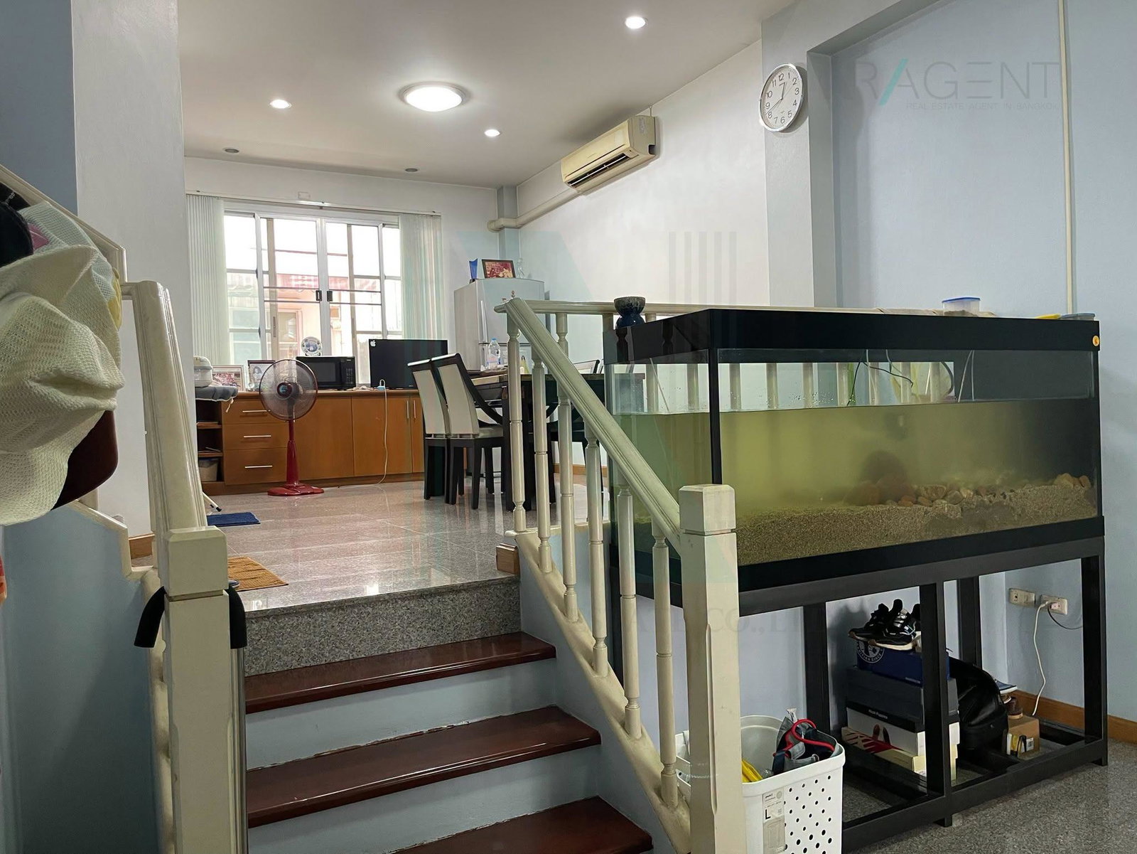 ขายทาวน์โฮม 3 ห้องนอน 180 ตร.ม. 21 ตร.ว. บ้านกลางเมือง พระราม 9 - ลาดพร้าว