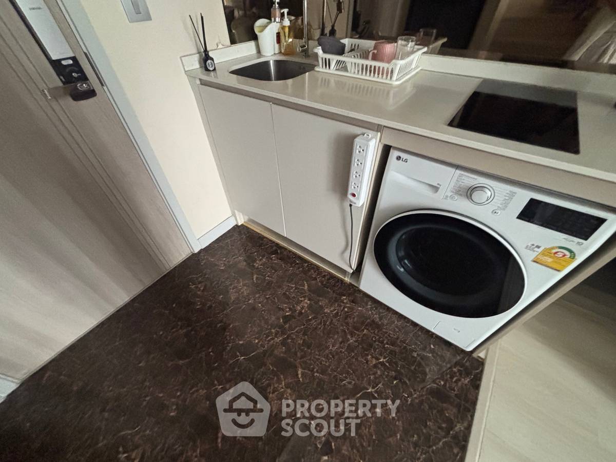 picture High-Floor 2-BR Knightsbridge Prime Sathorn Near BTS Saint Louis (ID 2332229) - 10/19