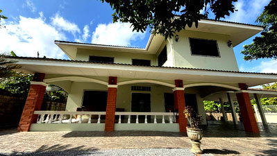 เช่าบ้านเดี่ยว เชียงราย :  ให้เช่าบ้านเดี่ยว 2 ชั้น หลังใหญ่ ทำเลรอบเวียง เชียงราย | 4 ห้องนอน 7 ห้องน้ำ | ที่ดิน 147 ตร.ว. | 45,000 บาท/เดือน   #5A3-H0388