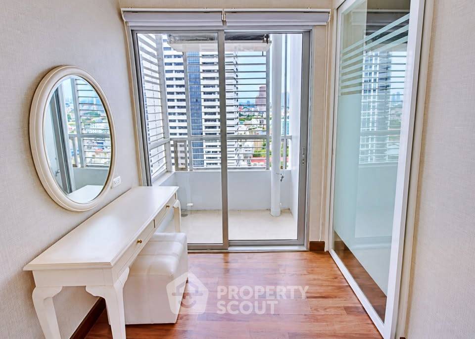 รูป ใกล้ BTS กรุงธนบุรี เพียง 100 ม. | คอนโด 2 ห้องนอน Q House Sathon ชั้น 21 (ID 3339974) - รูปที่ 10/18