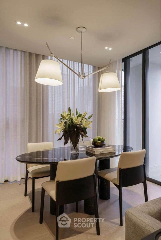 รูป ใกล้ BTS ชิดลม 300 ม. | คอนโด 1 ห้องนอน Tonson One Residence (ID 3339329) - รูปที่ 3/5