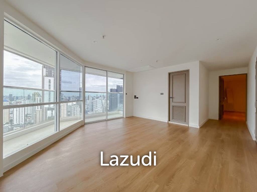 picture Sukhumvit Suites 220 sqm Duplex on Floors 43 to 44 in Bangkok - 21/35
