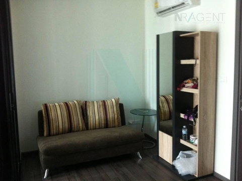 For Rent Condo THE BASE PARK EAST SUKHUMVIT 77 Building A, Floor 12,1 bed room, Room size 31 sqm