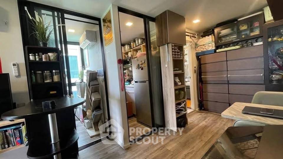 picture 2-BR Condo Atmoz Ratchada-Huaikwang For Sale In Wang Thonglang (ID 3336905) - 2/13