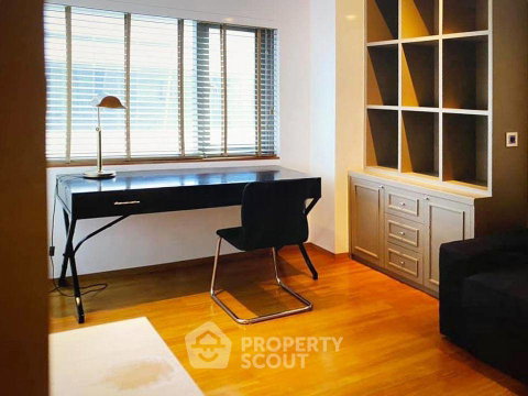 2-BR Condo at Saladaeng Residences near MRT Si Lom (ID 3341212)