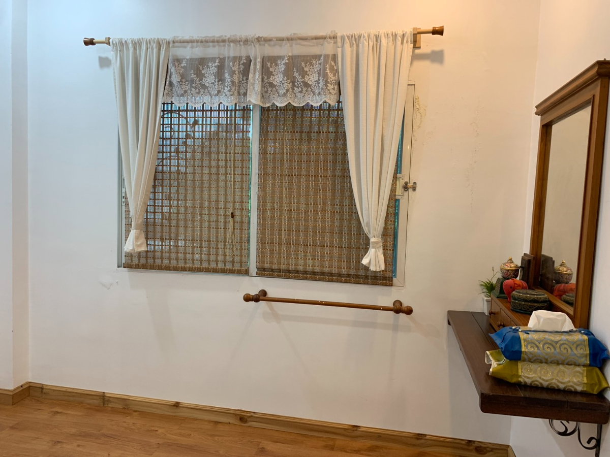รูป ให้เช่าบ้าน happy home ดอนเมือง 50 ตรว 200 ตรม 3 ห้องนอน 2 ห้องน้ำ เฟอร์และเครื่องใช้ไฟฟ้าครบ พร้อมอยู่ ทำเลสะดวกมาก - รูปที่ 22/34