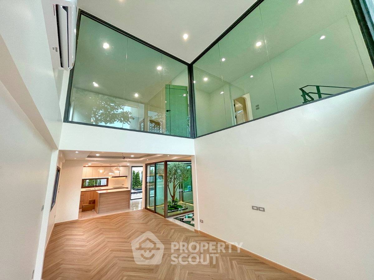 picture 4-BR House close to Chok Chai 4 (ID 3335156) - 2/10