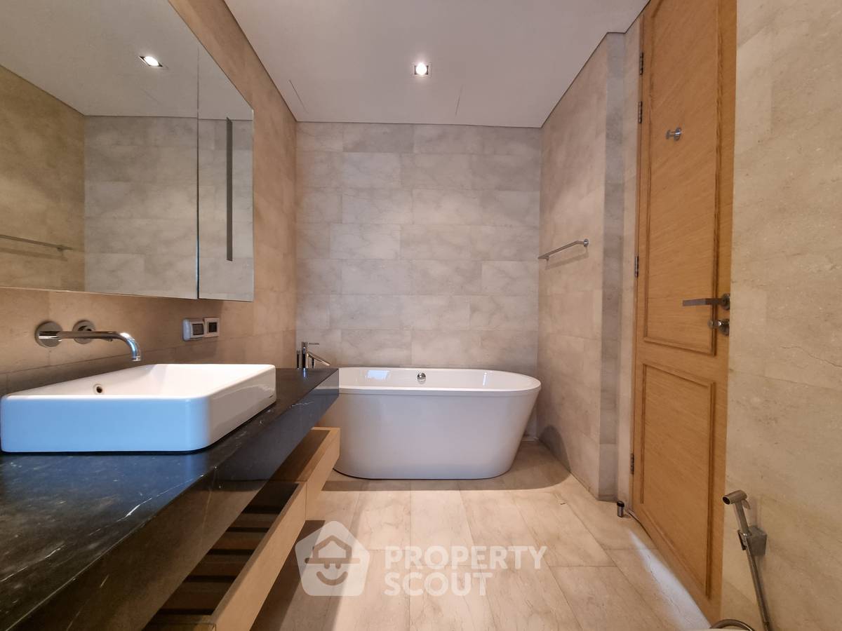 รูป ขนาด 101 ตร.ม. คอนโด 2 ห้องนอน Saladaeng Residences ใกล้ MRT สีลม (ID 659427) - รูปที่ 12/17
