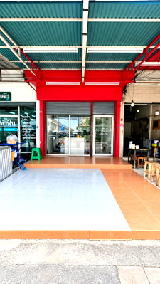 ขายอาคารพาณิชย์ : ขายอาคารพาณิชย์ 3.5 ชั้น เสนานิคม 1 ลาดพร้าว ทำเลค้าขายดี พื้นที่ 320 ตร.ม. พร้อมดาดฟ้า