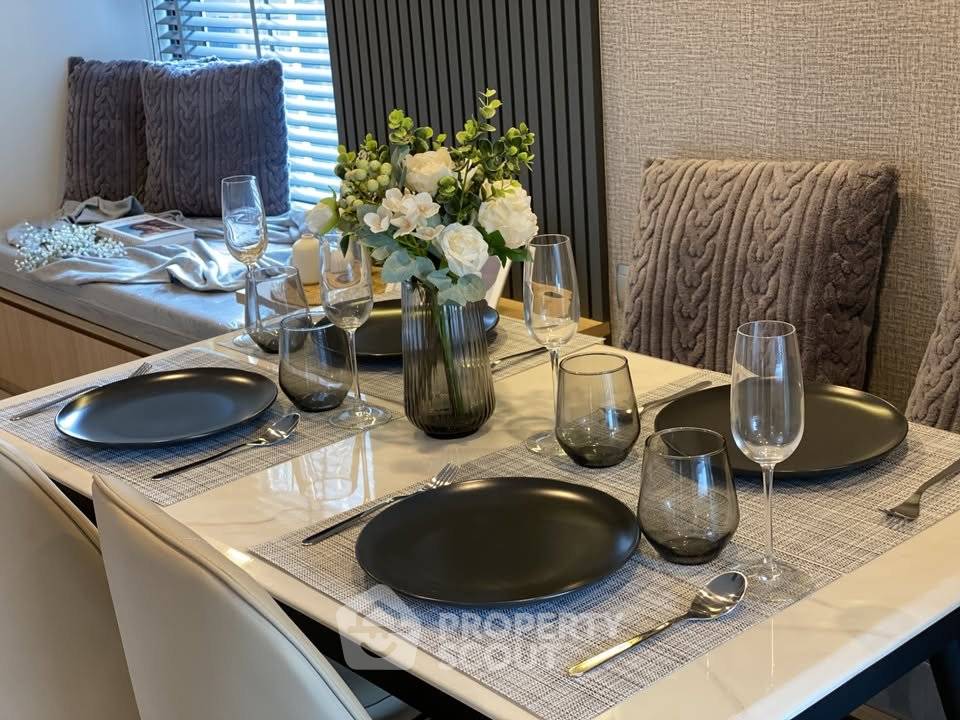 picture 27th-Floor 1-BR At Life Asoke - Rama 9 Near MRT Phra Ram 9 (ID 3342316) - 4/10