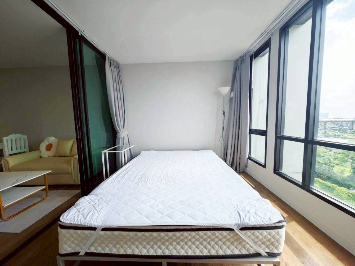 picture Ready to move in with a very warm welcome  - 8/12