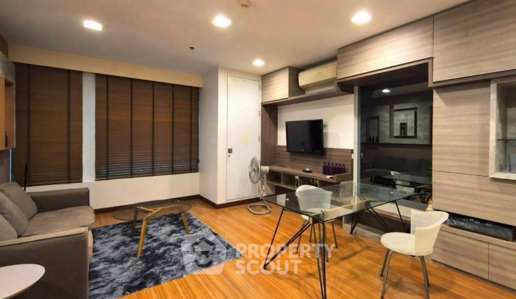 picture 1-BR At Vantage Ratchavipa Condominium, Chatuchak (ID 3337492) - 1/5