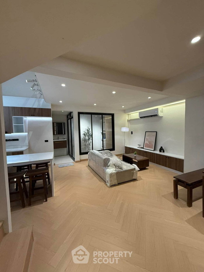 รูป ทาวน์เฮ้าส์ 3-ห้องนอน ใน จันทรเกษม (ID 3338538) - รูปที่ 10/40