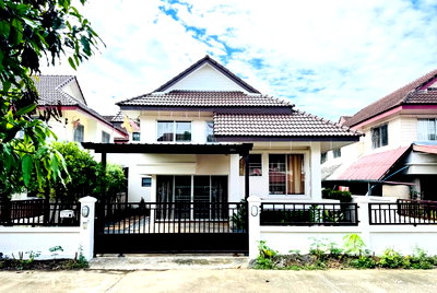 เช่าบ้านเดี่ยว รวมโชค มอลล์ : POS บ้านเดี่ยวหลังใหญ่ ในหมู่บ้านคัทลียา หนองจ๊อม พร้อมเข้าอยู่ ฟรี WiFi  เฟอร์และเครื่องใช้ไฟฟ้าครบ (โทร/ไลน์ 088-5986998)