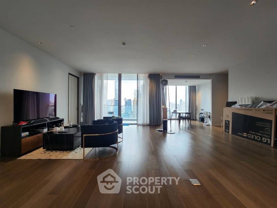 picture 22nd-Floor 3-BR At KRAAM Sukhumvit 26, 300m To BTS Phrom Phong (ID 3343107) - 3/8