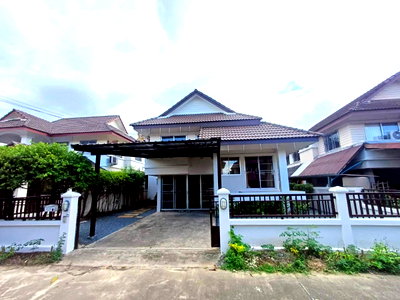 Houses for rent Ban Phonbok Road Udon Thani  :  TWO-STOREY HOUSE FOR RENT IN SAN SAI — CAT-FRIENDLY WITH FREE WI-FI