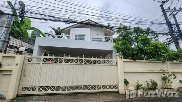 รูป บ้านเดี่ยวให้เช่า 2 ห้องนอน ใน คลองตันเหนือ, กรุงเทพมหานคร 6807956 - รูปที่ 1/12