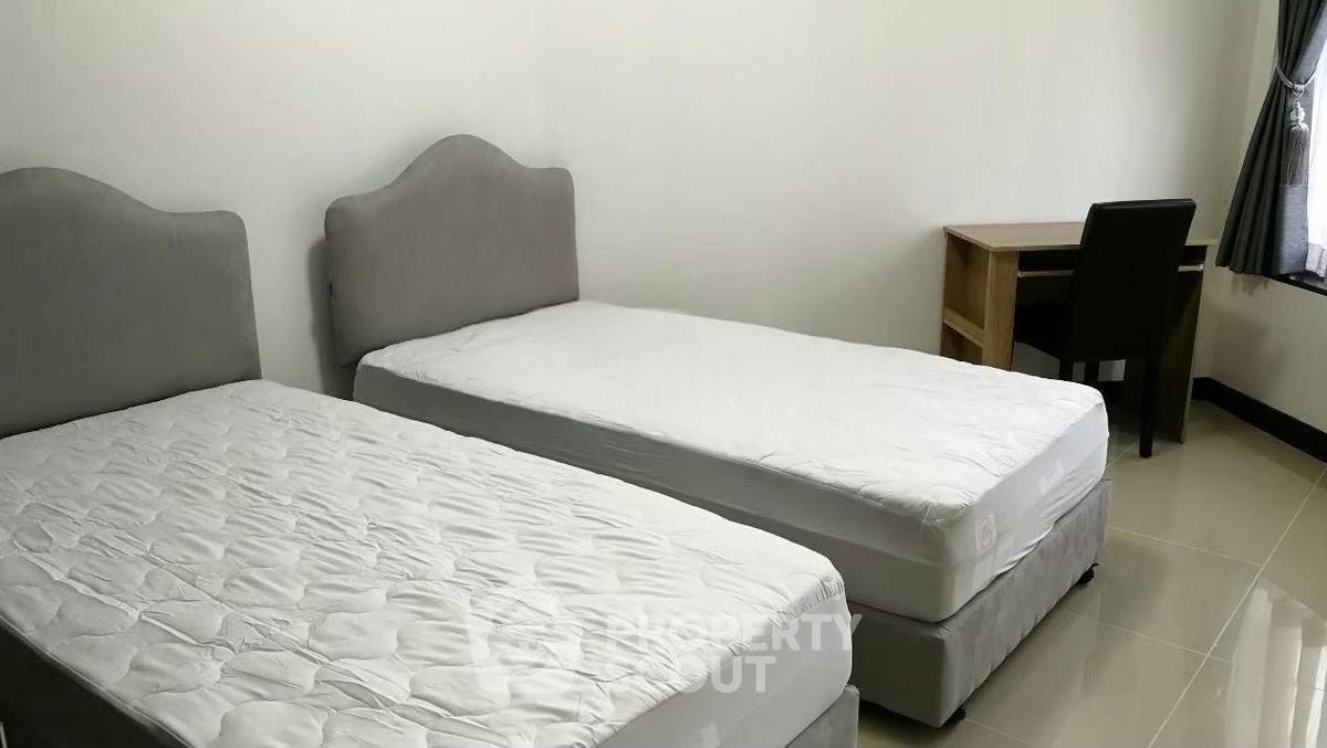 รูป คอนโด 3-ห้องนอน ที่ ออลซีซั่น แมนชั่น คอนโดมิเนียม ใกล้ BTS เพลินจิต (ID 3341057) - รูปที่ 10/13