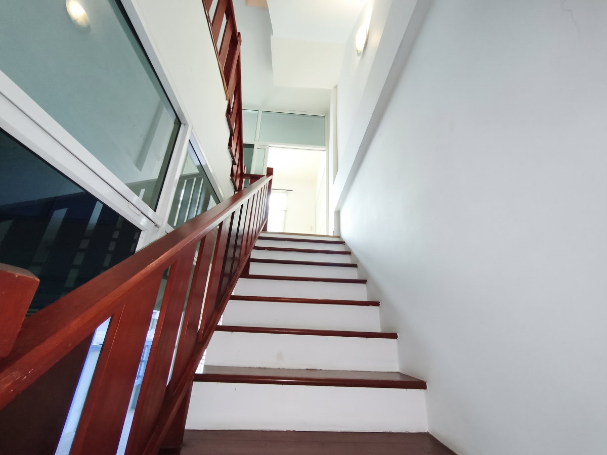 รูป 🏤 ดีลดีที่สุดแห่งปี! ทาวน์เฮ้าส์ 3 ชั้นหลังมุม "หมู่บ้านนวนิช" เพียง 1.99 ล้าน - รูปที่ 17/35