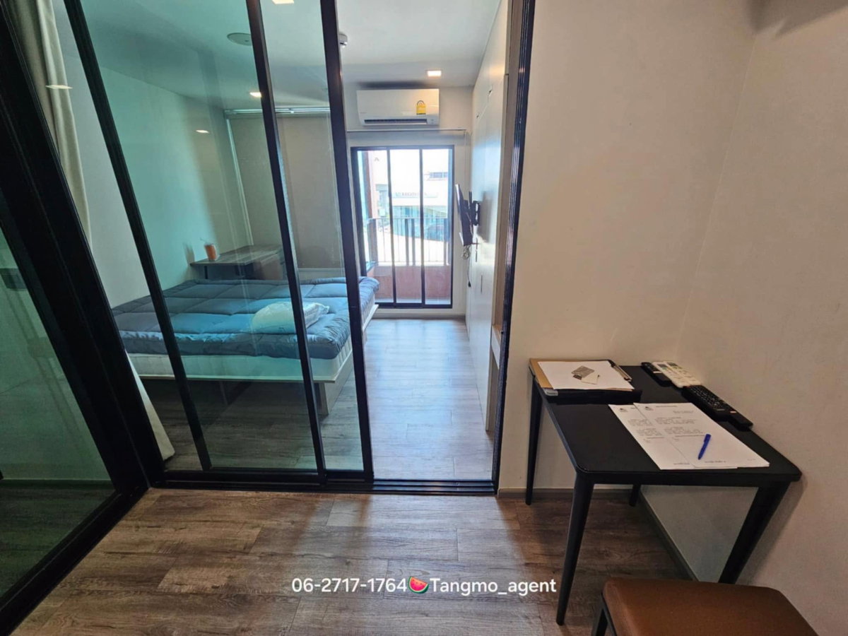 picture Brown Condo Phahol 67 . - 2/10