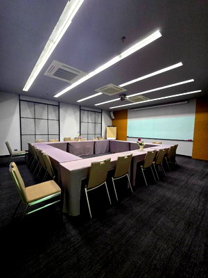 Office for rent Watthana : Service Office&co-working in W-District Phrakanong on Sukhumvit Road. this location enhances client proximity and professional visibility.