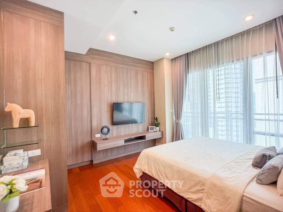 picture 15th-Floor 2-BR At Bright Sukhumvit 24 Near BTS Phrom Phong (ID 3343125) - 7/15