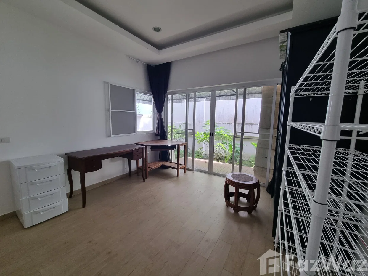 picture 3 Bedrooms 2 Bathrooms Home for Rent at The Happy Place 6777719 - 12/15