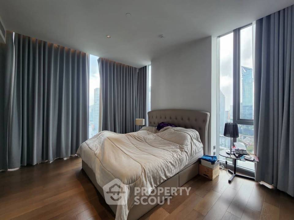 picture 22nd-Floor 3-BR At KRAAM Sukhumvit 26, 300m To BTS Phrom Phong (ID 3343107) - 4/8