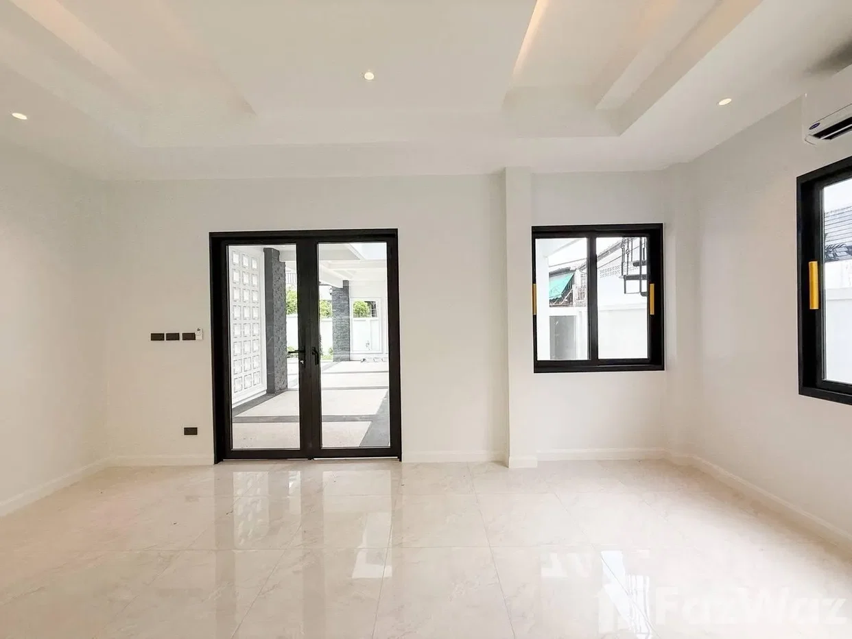 picture 4 Bedroom Villa for sale in Chalong, Phuket 6810961 - 16/39