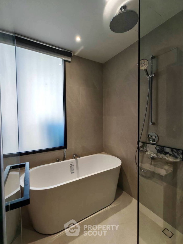 picture 2-BR Condo At ROMM CONVENT In Silom Near BTS Sala Daeng (ID 3342486) - 2/7