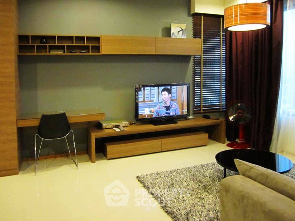 รูป คอนโด 1 ห้องนอน ชั้น 33 The Emporio Place ใกล้ BTS พร้อมพงษ์ (ID 2629094) - รูปที่ 2/5