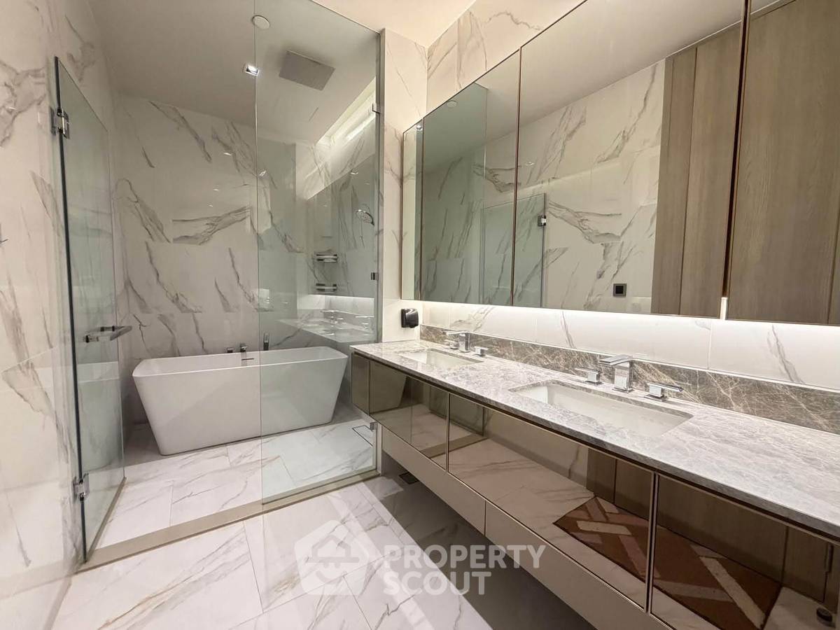 รูป คอนโด 4 ห้องนอน ชั้น 23 ที่ The Reserve Sathorn ใกล้ BTS ศาลาแดง (ID 3340906) - รูปที่ 10/21