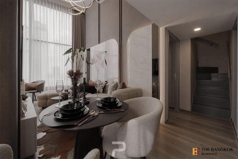 SOHO Bangkok Ratchada near MRT Huai Khwang Station Easy Travel, Fully Utilized Space