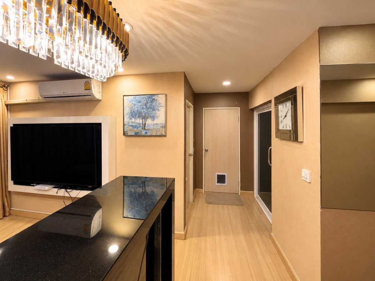 picture for sell 2 bedroom Msociety condo - 8/11
