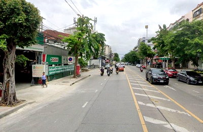 ขายที่ดิน : ขายที่ดินพร้อมสิ่งปลูกสร้าง บางนา-ตราด ใกล้ Central บางนา 
