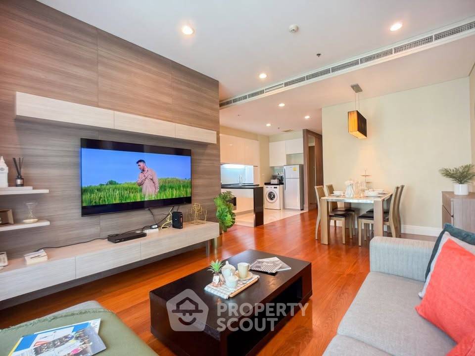 picture 15th-Floor 2-BR At Bright Sukhumvit 24 Near BTS Phrom Phong (ID 3343125) - 3/15