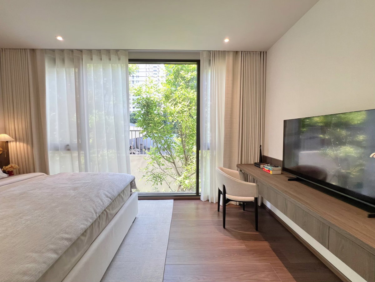 รูป ​VIA 61 สัมผัสความคุ้มค่าของการอยู่อาศัยระดับ Luxury! เพียง 370 ม. ถึง BTS เอกมัย ล็อคยูนิตสวยด่วน เริ่ม 10.99 ลบ. โทร 093-1681685 Line: @wsrcondo - รูปที่ 5/9